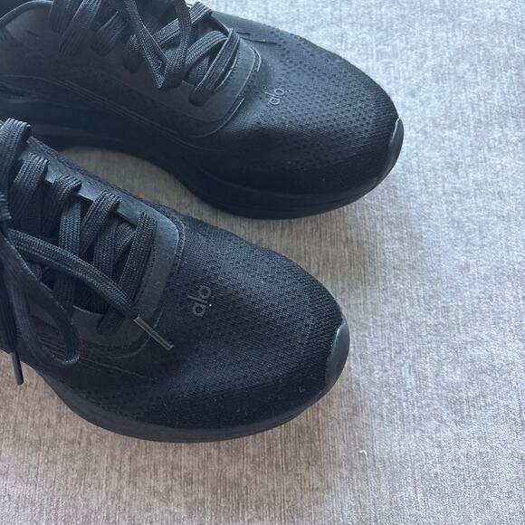 Alo Runner Shoes in Black - Picture 2 of 5